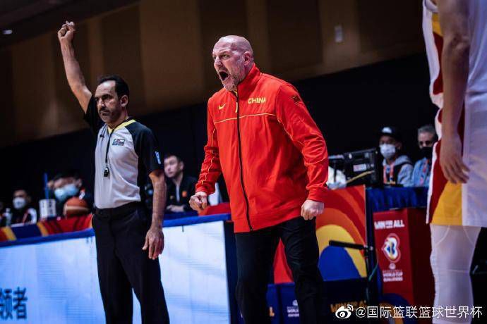 深夜玩csgo